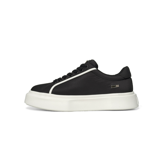LAILE Soft Woven Upper Low Top Casual Board Shoes