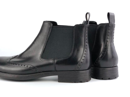 LAILE Classic Chelsea Boots – Timeless Elegance in Full-Grain Leather