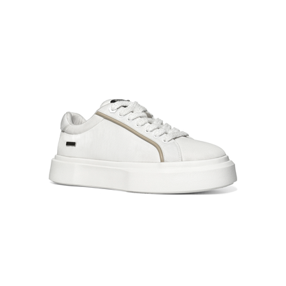 LAILE Soft Woven Upper Low Top Casual Board Shoes