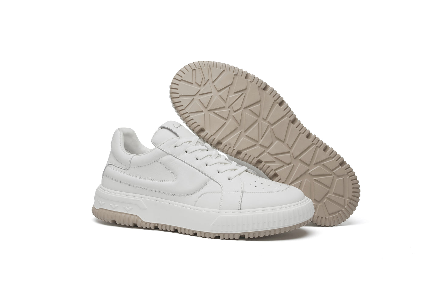 LAILE Leather Classic Versatile Low-Top Sneakers for Men - Shock-absorbing, Lightweight, and Breathable.